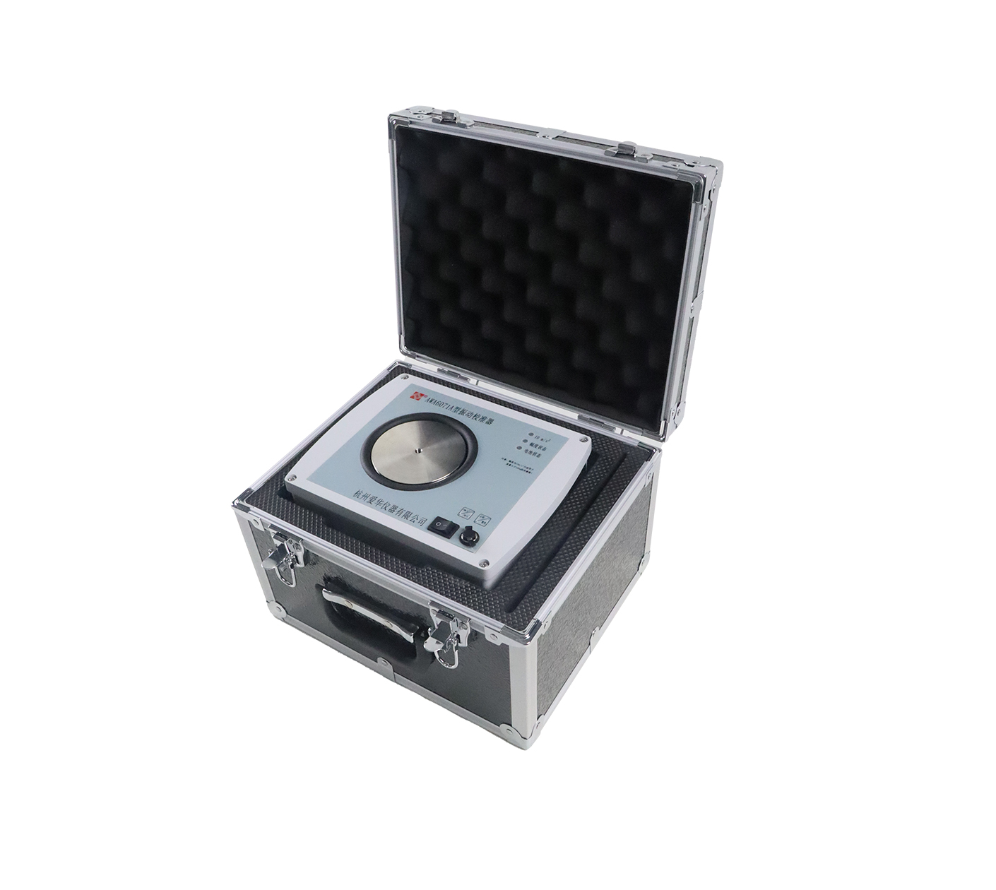 爱华 AWA6071A型便携式振动校准器